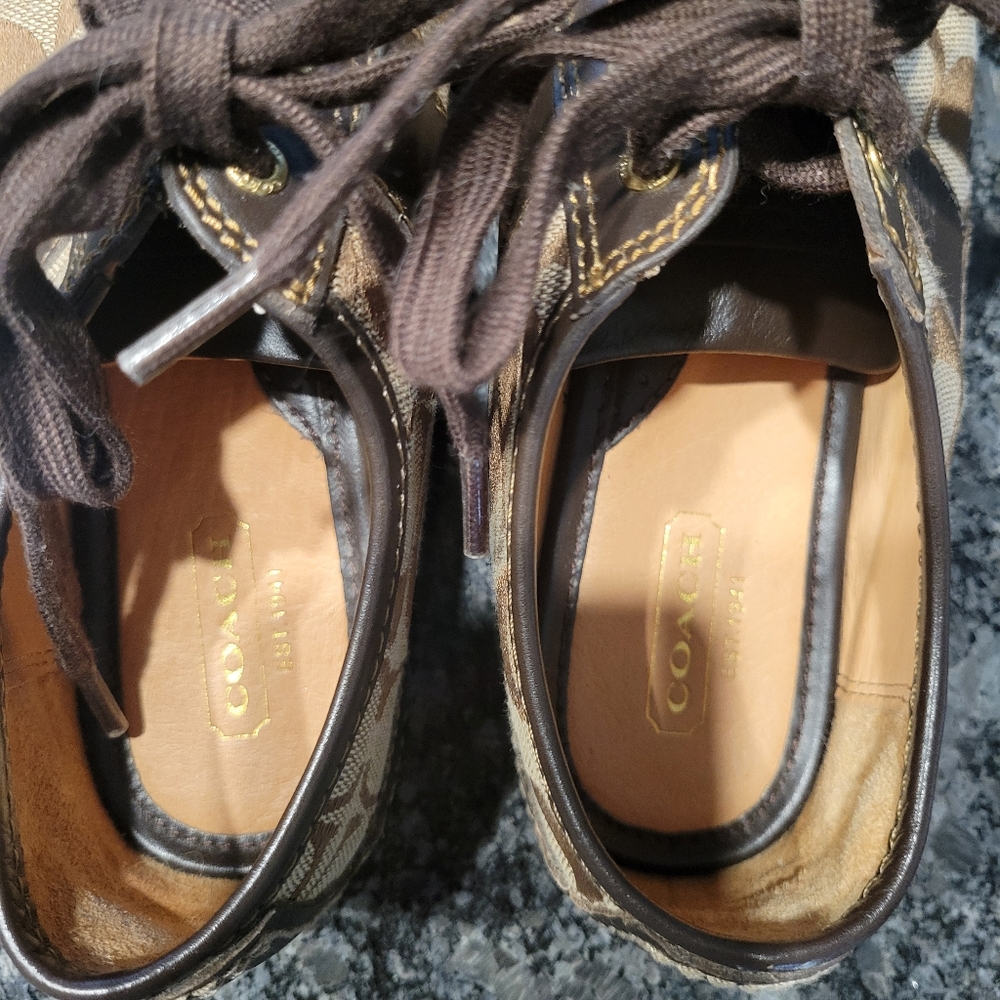 Coach shoes - Picture 3 of 8